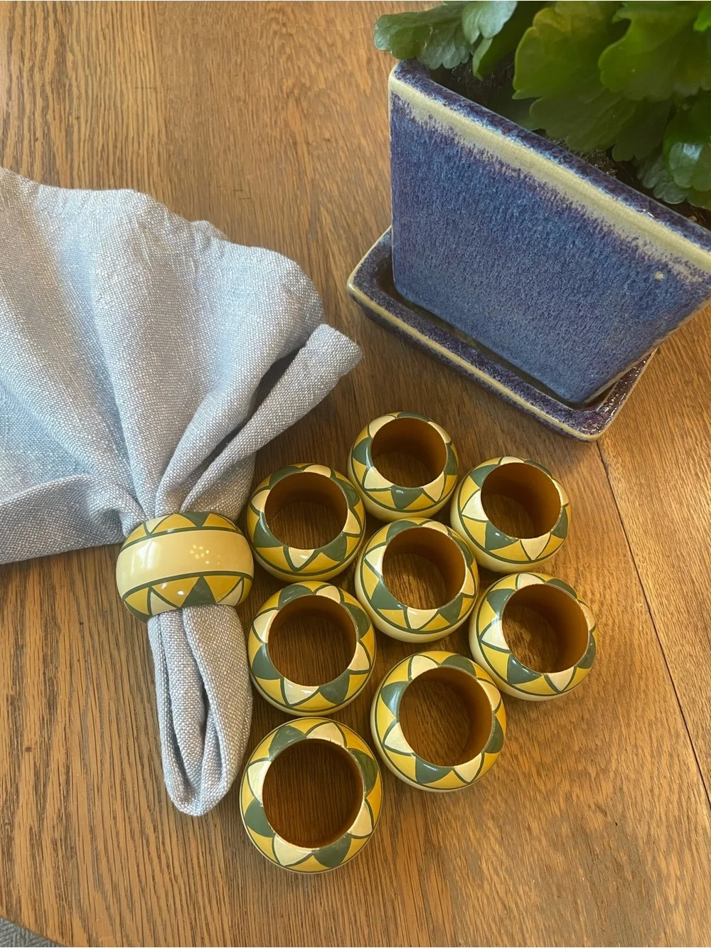 Vintage Pier 1 Southwestern Lacquered Wood Napkin Rings Set of 9, Boho Kitchen